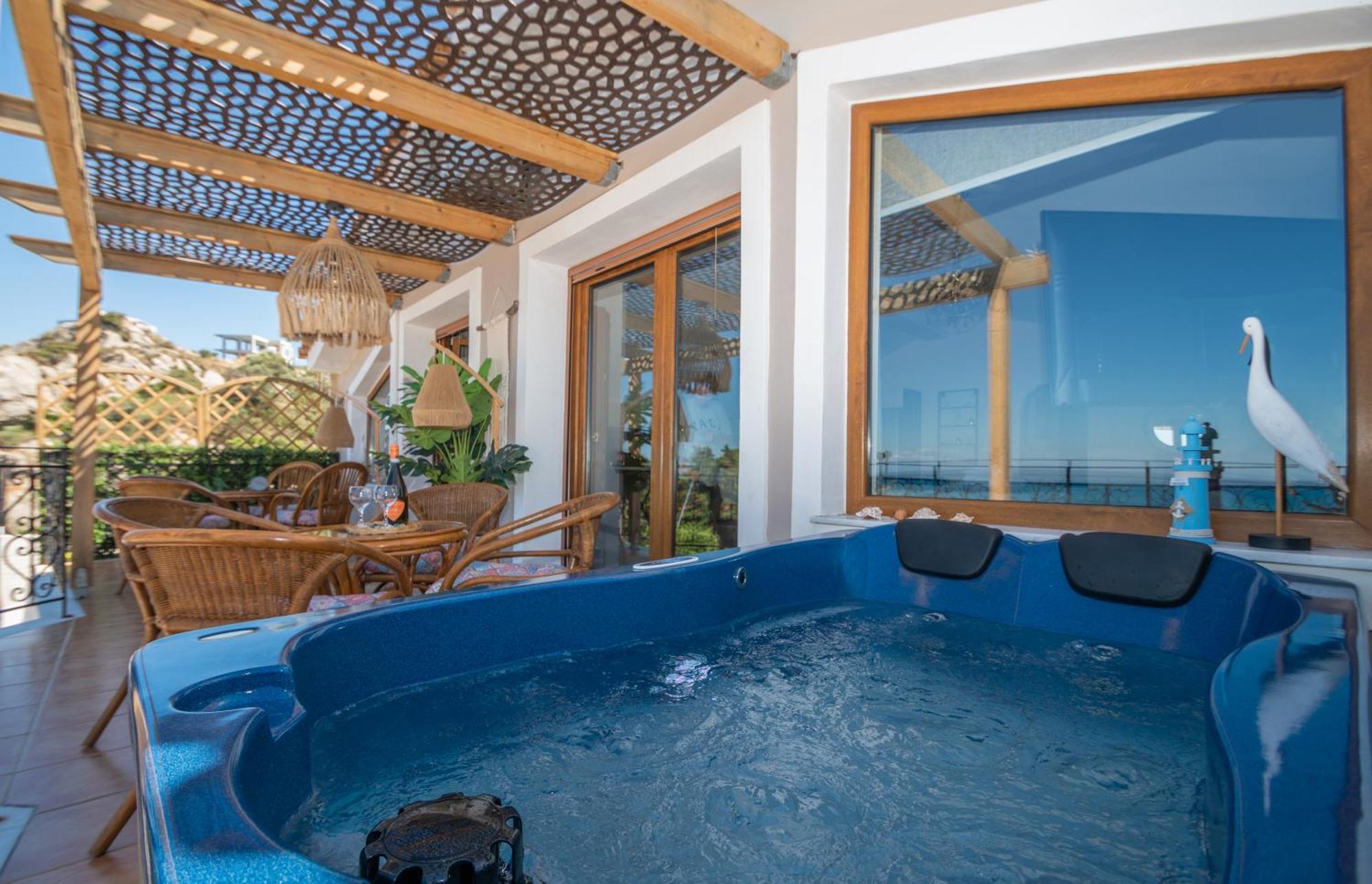 Casa Di Cuore - Beachfront Holiday home